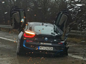  BMW i8 